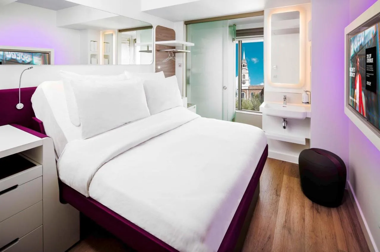 Queen Room
